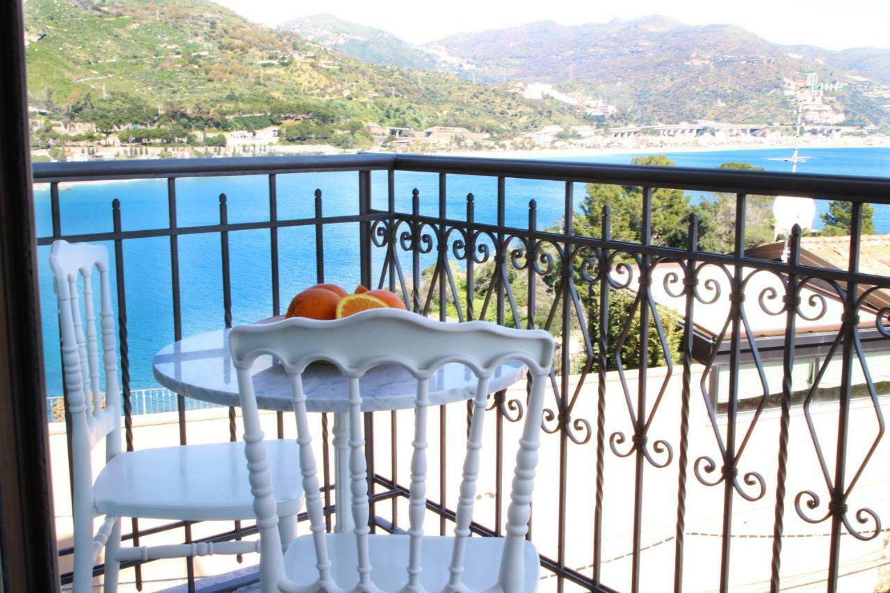 Taonasi Mazzaro Apartments Taormina Ngoại thất bức ảnh